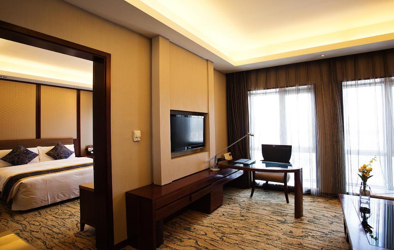 Gloria Grand Hotel Wuxi Wuxi  Dış mekan fotoğraf
